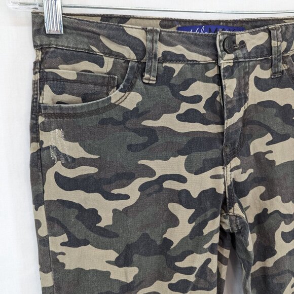 Miley Cyrus Max Azria Army Camo Pattern Junior Distressed Skinny Jeans Size 9 - Picture 2 of 11